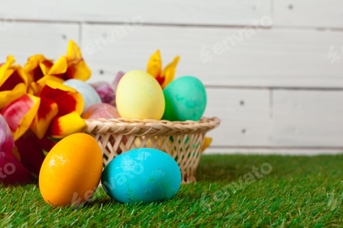 Preview: Easter Eggs with flower on Green Grass
