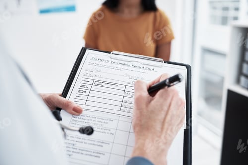 Preview: Shot of a doctor having a consultation with a patient about the Covid-19 vaccine