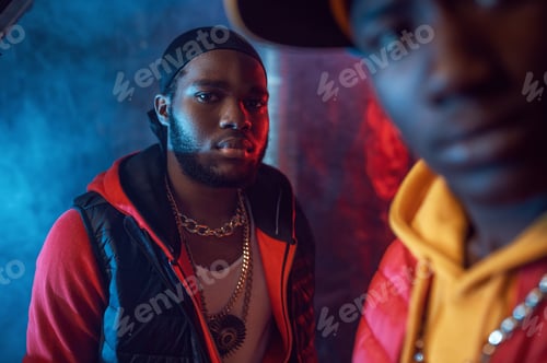 Preview: Two serious rappers with gold jewelry in studio