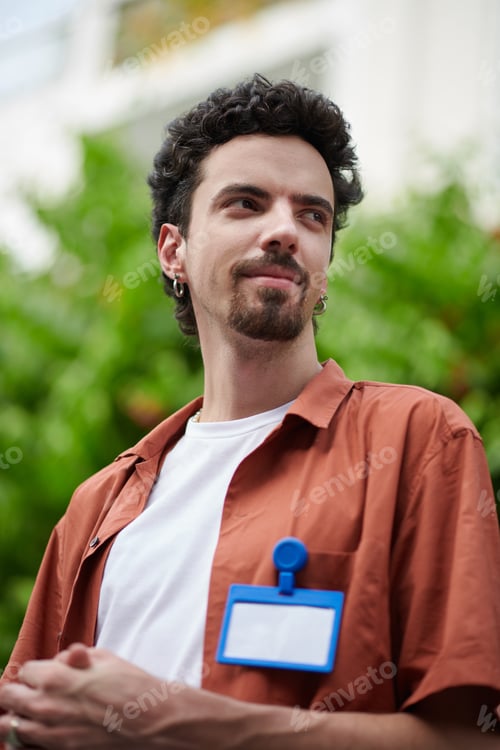 Preview: Startupper with Curly Hair