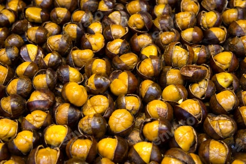 Preview: Roasted chestnut at street stall
