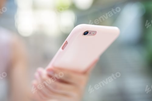 Preview: Woman hold with cellphone