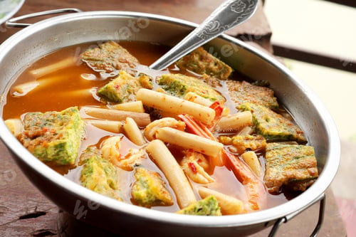 Preview: Thailand'S Shrimp Hot And Sour