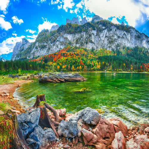 Preview: Beautiful view of idyllic colorful autumn scenery in Gosausee lake Austria