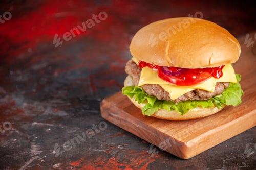 Preview: front view delicious cheeseburger with meat tomatoes and green salad on dark background fast-food