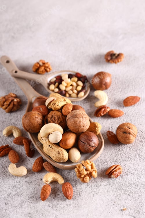 Preview: natural mix nuts, peeled and whole