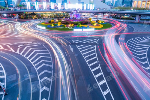 Preview: roundabout at night