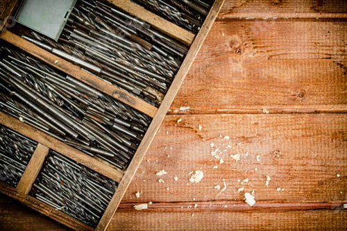 Preview: Various drill bits for drills.