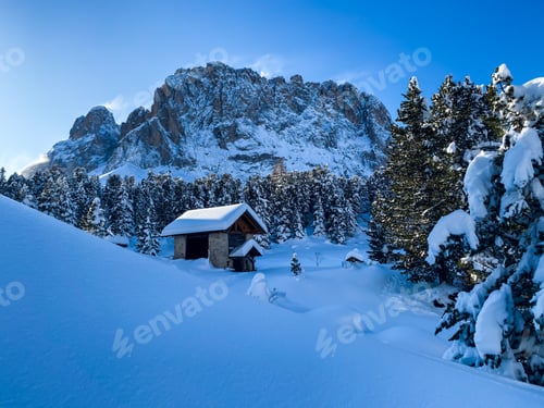 Preview: A little cab in the snow under the mountain