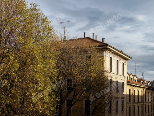 Preview: Residential buildings along via Biondi in Milan
