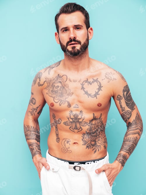 Preview: Handsome man posing in studio