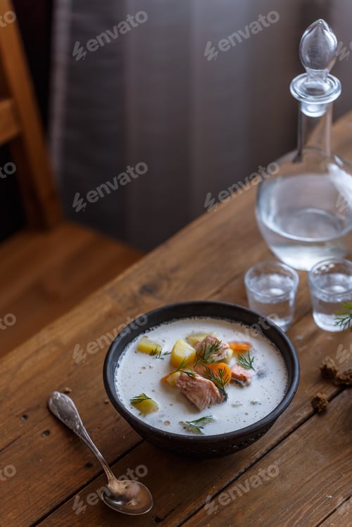 Preview: Traditional Finnish Salmon and cream soup - lohikeitto, selective focus