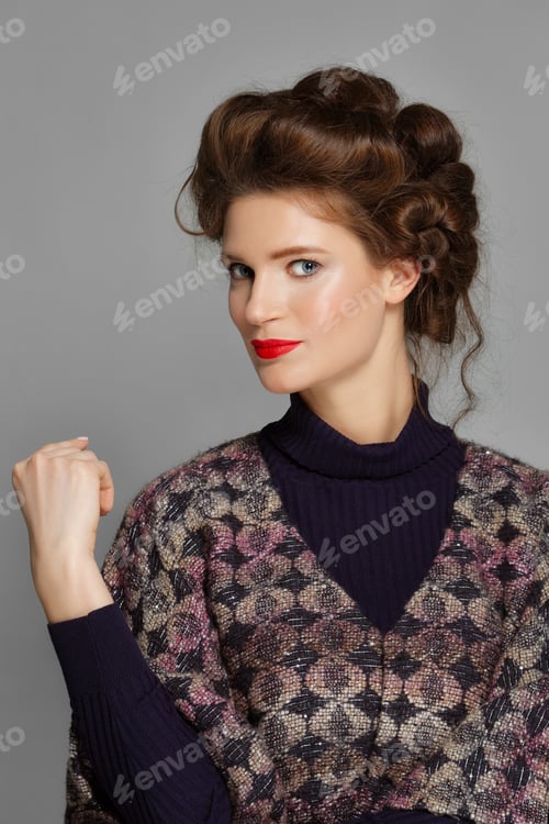 Preview: Portrait of a beautiful sexy fashion model. Wedding make up and hair.