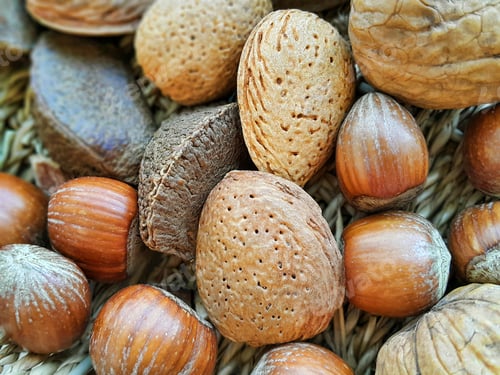 Preview: various nuts in the shell