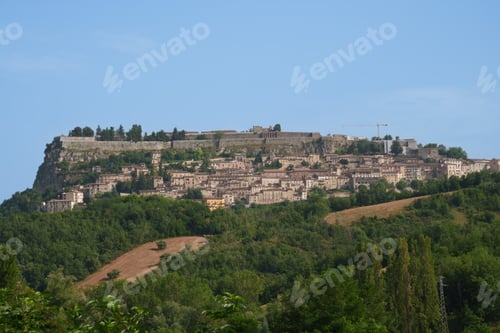 Preview: View of Civitella del Tronto, Abruzzo, Italy