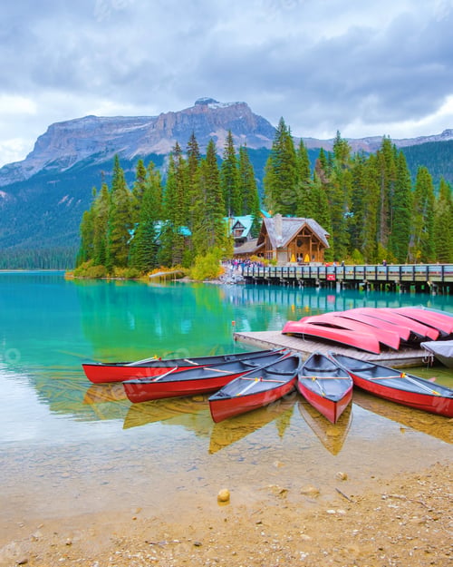 Preview: Emerald lake Yoho national park Canada British Colombia Canada, lake in the Canadian Rockies