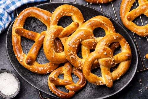 Preview: Freshly baked homemade pretzels