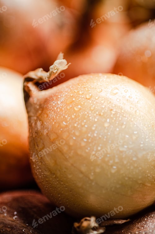 Preview: Fresh onions . On table