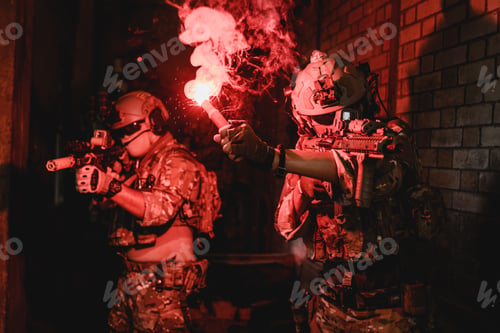 Preview: Expert team of soldiers attacking enemy during military operation