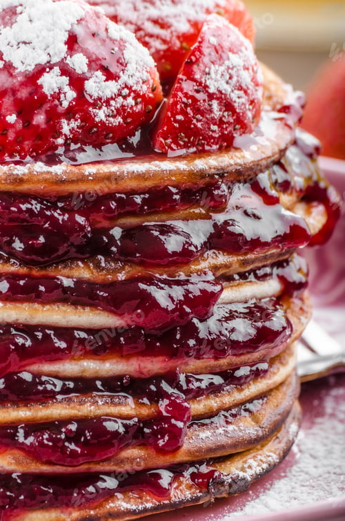 Preview: Pancakes strawberry, sugar and jam