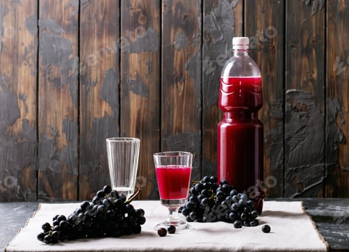 Preview: Traditional low alcohol red and white wine Federweisser