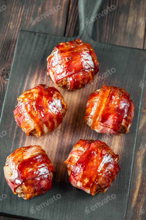 Preview: Bacon wrappped meatballs