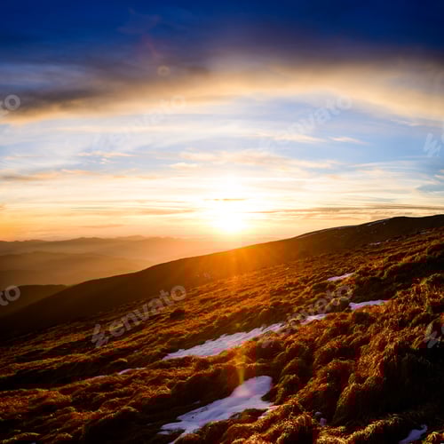 Preview: Majestic mountains landscape