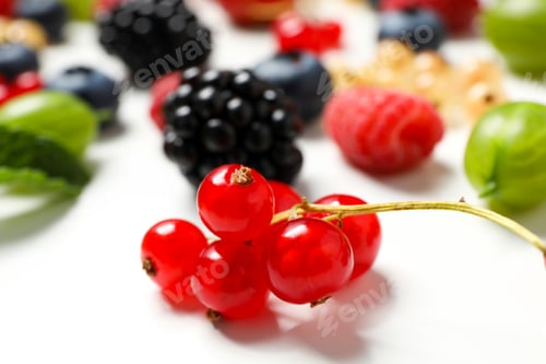 Preview: Concept of fresh food, berries, close up