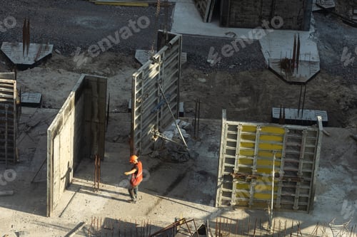 Preview: Construction worker at construction site