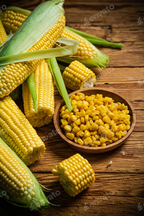 Preview: Canned corn in plate.