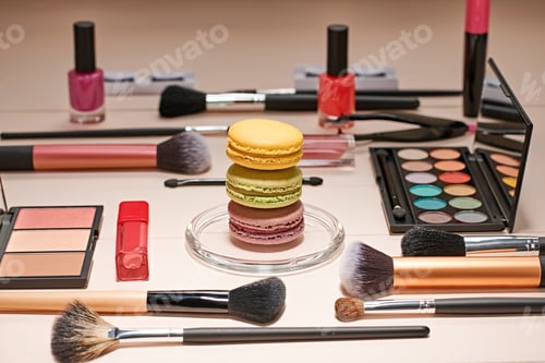 Preview: Fashion cosmetics