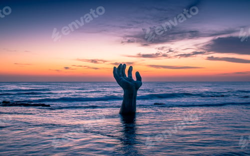 Preview: Giant hand Statue
