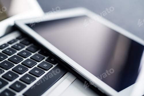 Preview: Laptop computer and tablet pc
