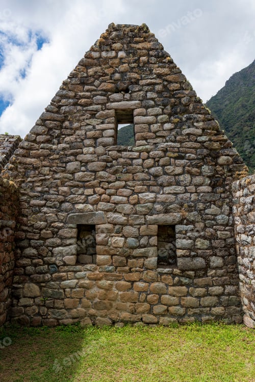 Preview: Ancient stone structure at Machu Picchu.