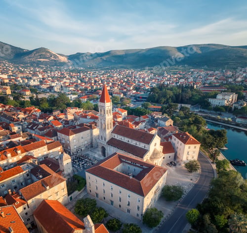 Preview: Amazing panoramic view of the picturesque town of Trogir in Croatia
