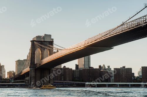Preview: Sunset hue on the iconic bridge with city skyline
