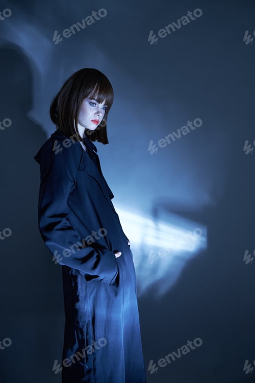 Preview: woman fashion clothes gloomy look casual wear