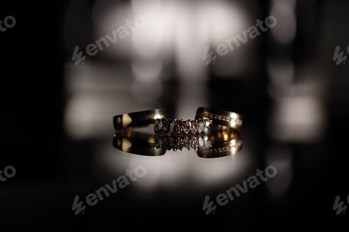 Preview: Macro shot of wedding rings