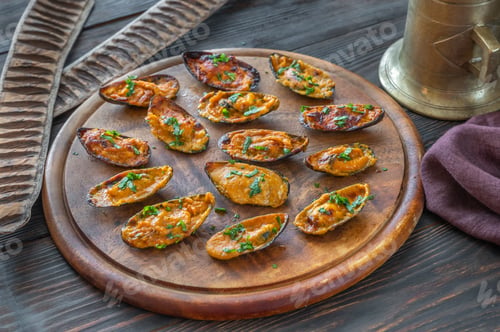 Preview: Baked mussels stuffed with cheese