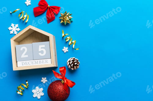 Preview: Christmas calendar 25 december. Christmas gift, fir branches, pine cones