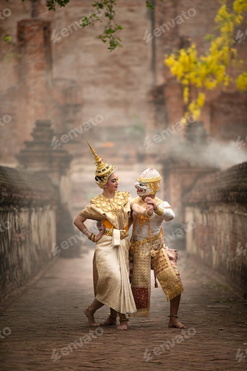 Preview: Khon, Is a classic Thai dance in a mask. This is Hanuman expressing his love to Miss. Suphan Matcha.