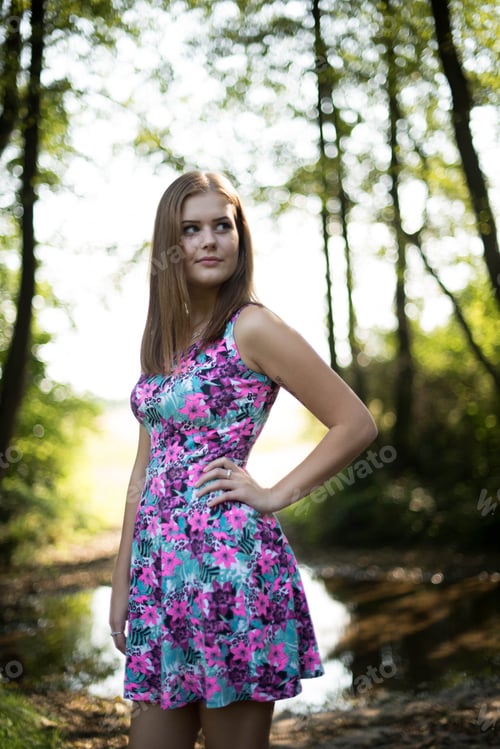 Preview: Beautiful Girl