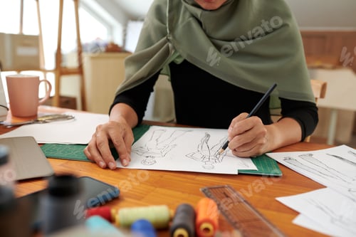 Preview: Tailor Drawing Fashion Sketch