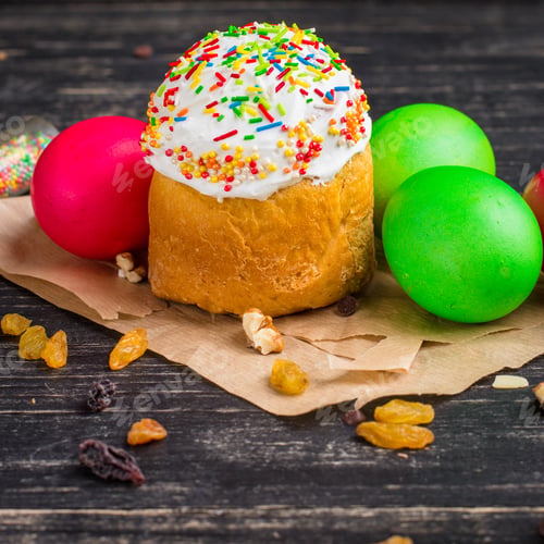 Preview: Easter Cake And Easter Eggs. Happy Easter! (Traditional Decoration And Treats) Easter Food. Copy