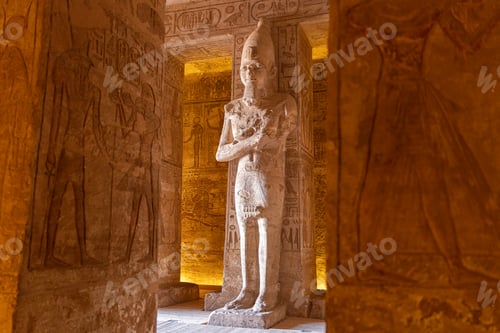 Preview: High statue inside a temple in Abu Simbel