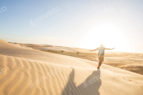 Preview: Hike in the desert