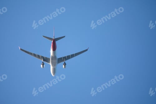 Preview: Plane above