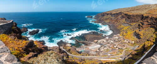 Preview: Panoramic of the fishing village of Pozo de las Calcosas on the island of Hierro and the cliffs