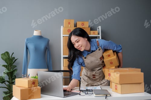 Preview: Starting small businesses SME owners female entrepreneurs Write the address on receipt box and check