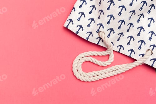 Preview: 5G internet bag with anchor design on pink background during midday